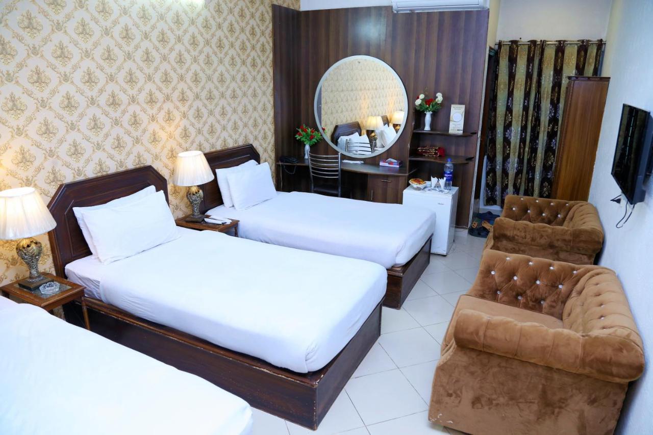 Fiesta Inn Hotel & Resorts Multan Zewnętrze zdjęcie