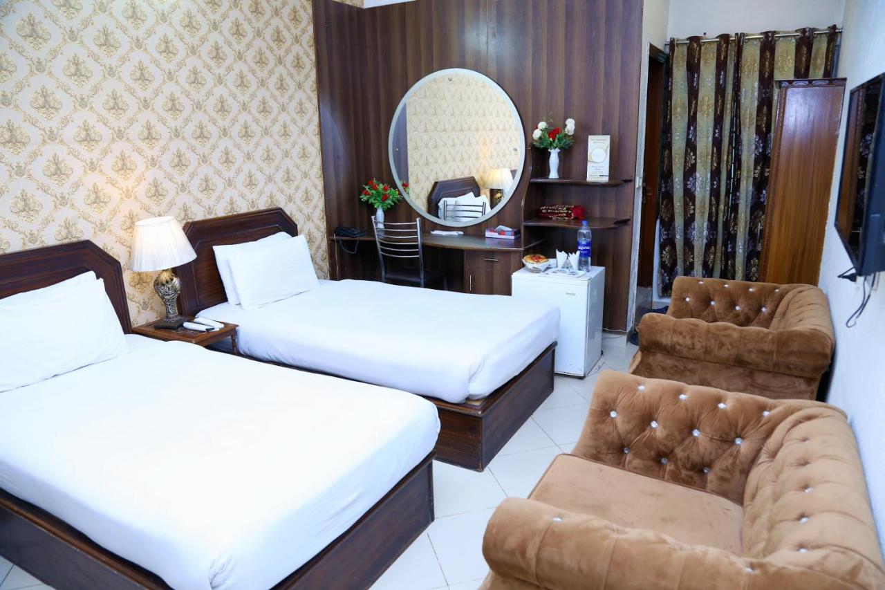 Fiesta Inn Hotel & Resorts Multan Zewnętrze zdjęcie