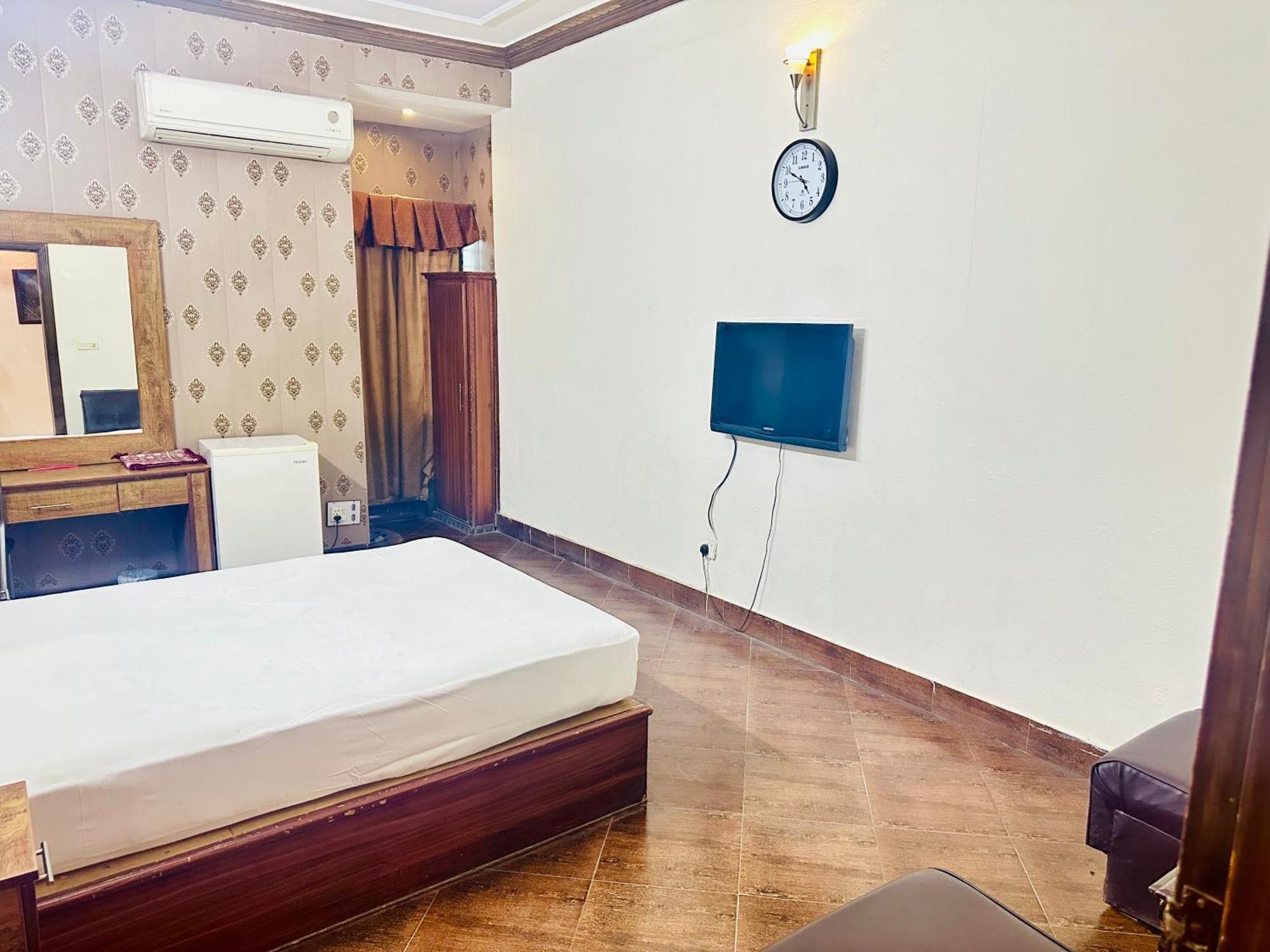 Fiesta Inn Hotel & Resorts Multan Zewnętrze zdjęcie