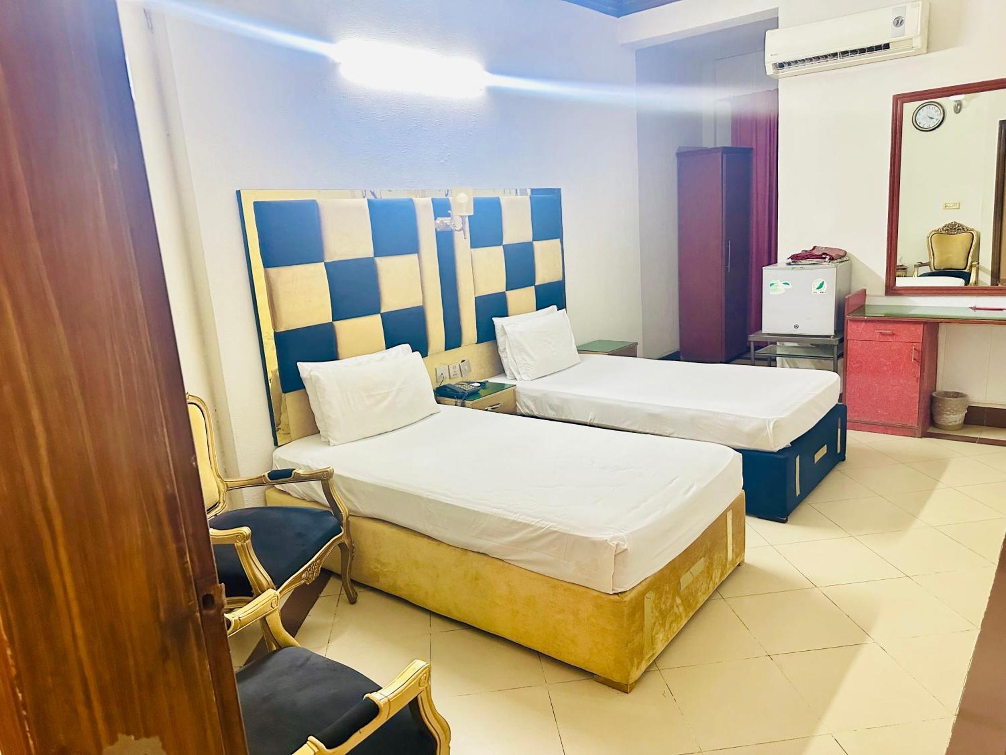 Fiesta Inn Hotel & Resorts Multan Zewnętrze zdjęcie