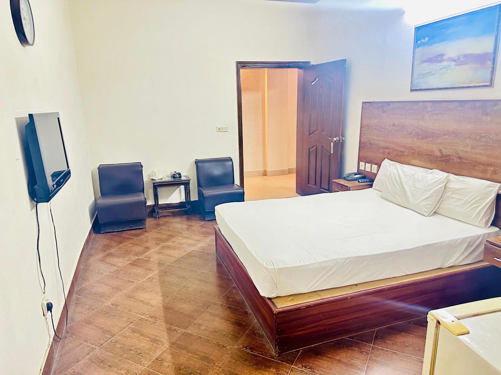 Fiesta Inn Hotel & Resorts Multan Zewnętrze zdjęcie