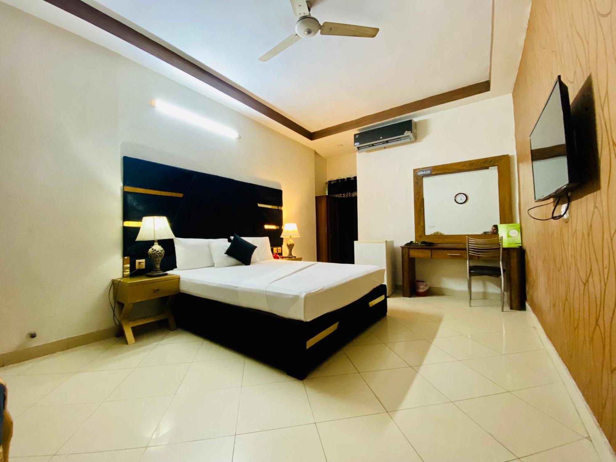 Fiesta Inn Hotel & Resorts Multan Zewnętrze zdjęcie