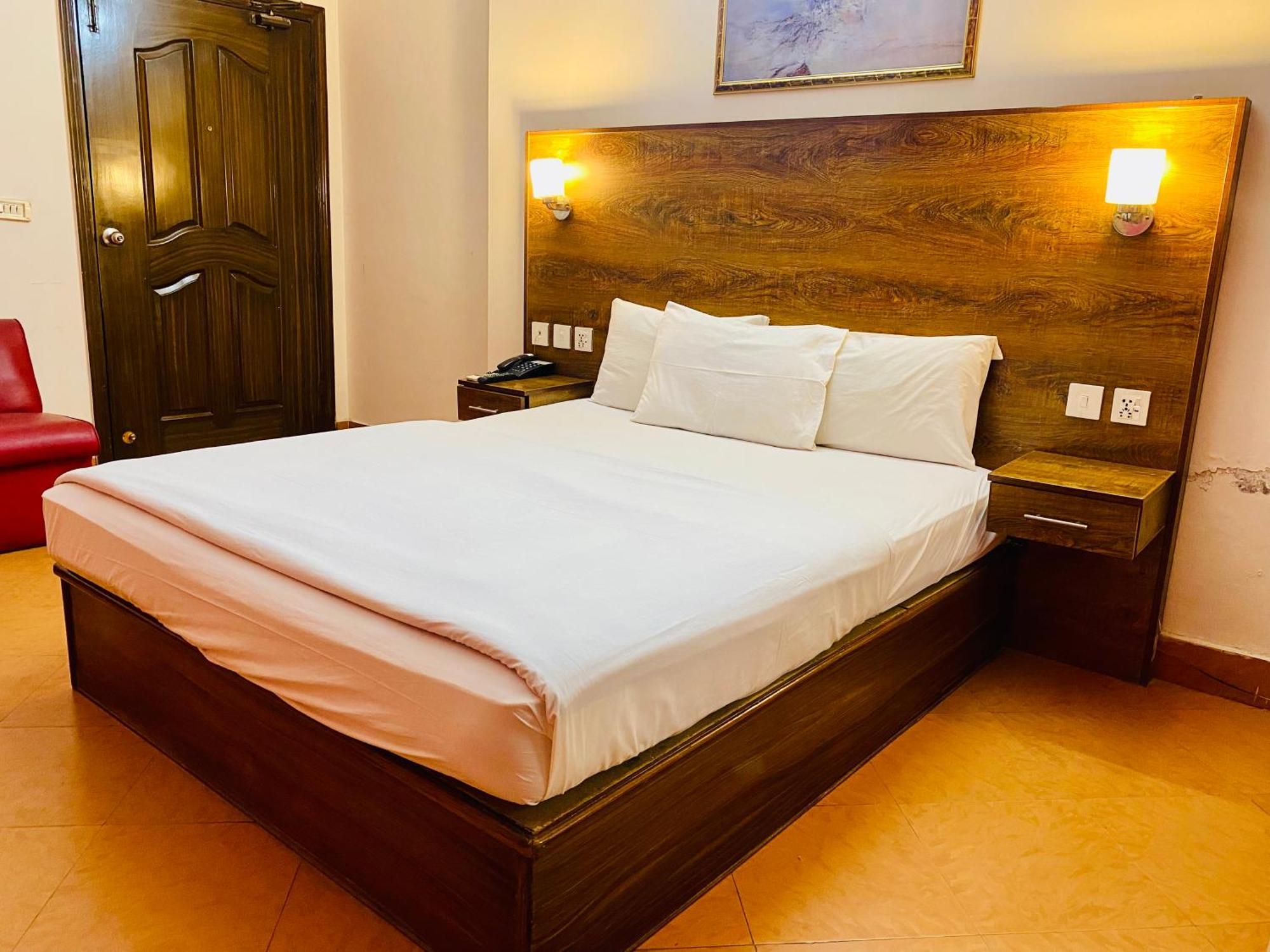 Fiesta Inn Hotel & Resorts Multan Zewnętrze zdjęcie