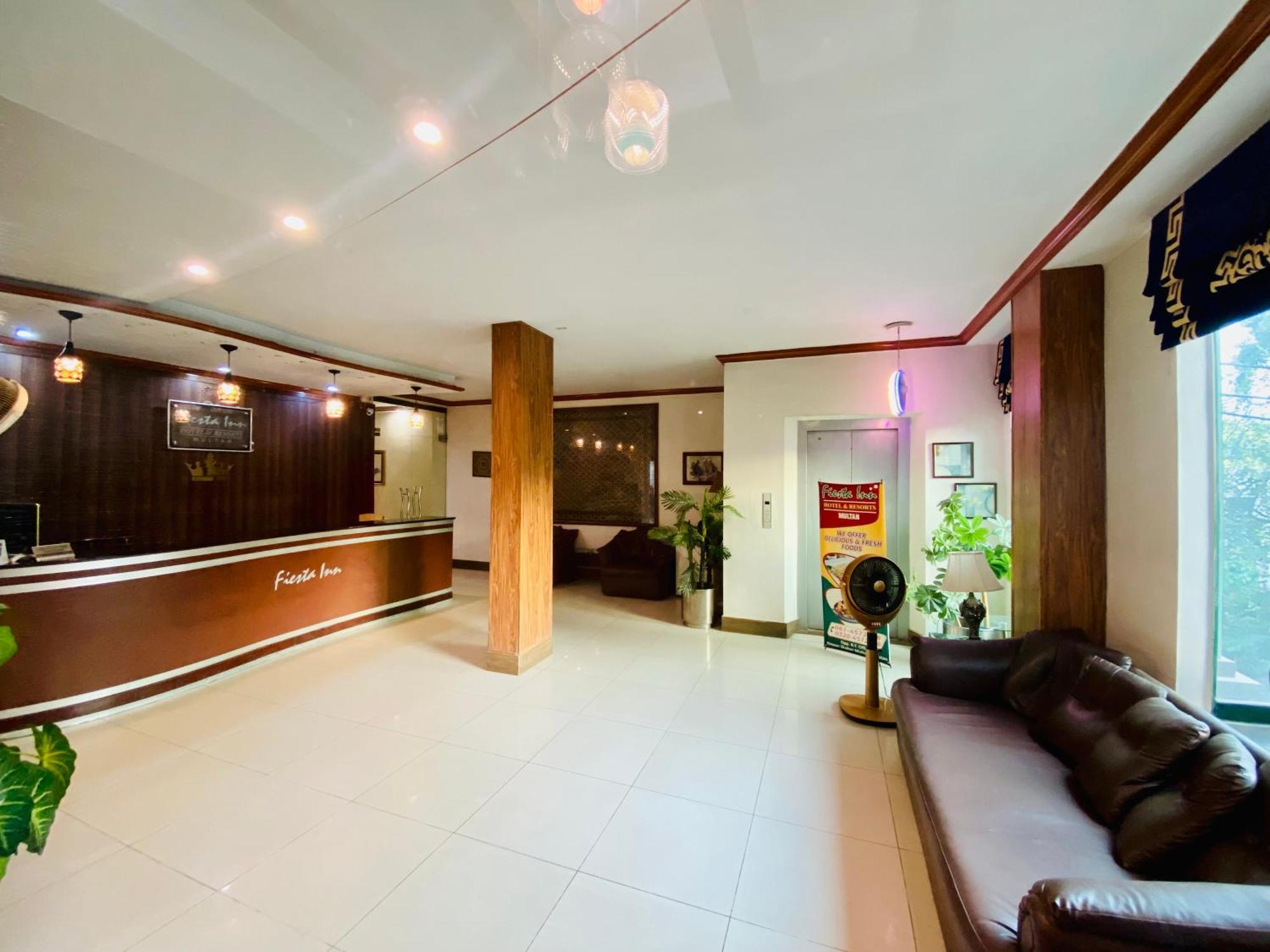 Fiesta Inn Hotel & Resorts Multan Zewnętrze zdjęcie