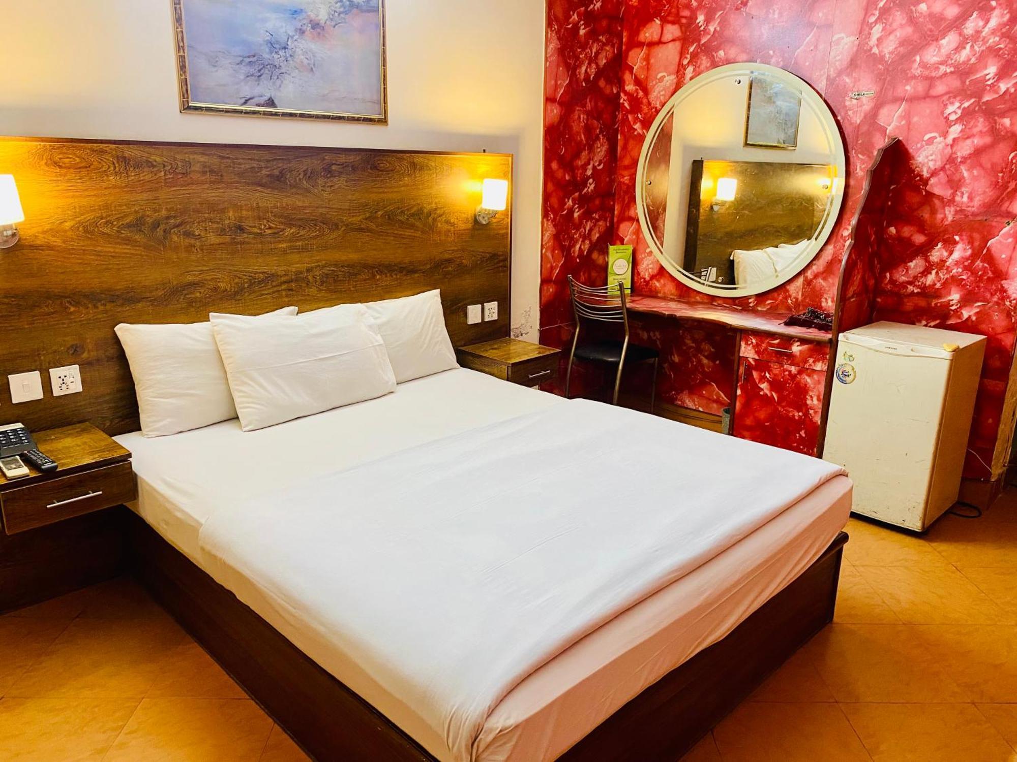 Fiesta Inn Hotel & Resorts Multan Zewnętrze zdjęcie